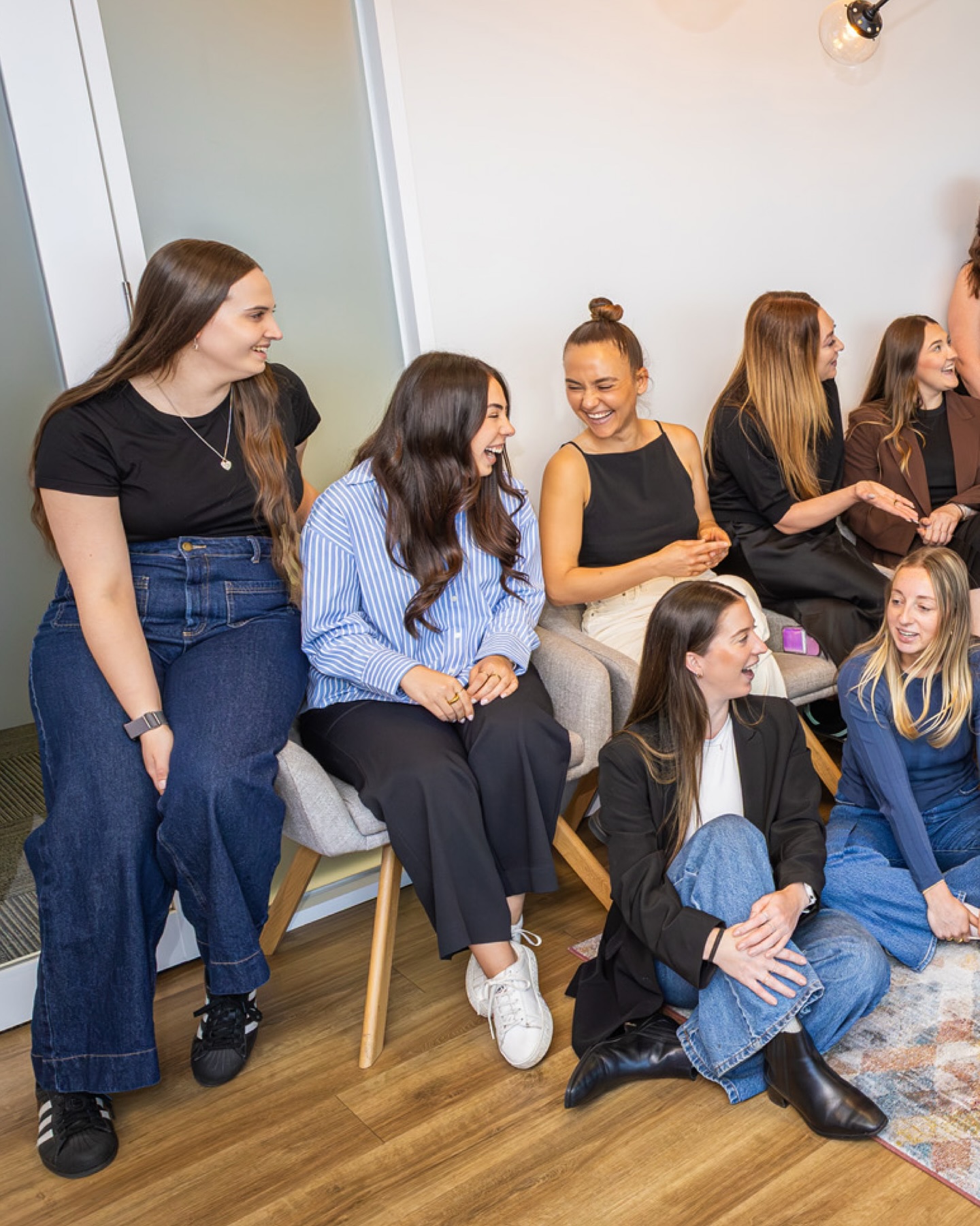 The team at Charlotte have a lot to smile about 😉 We interviewed Jess Trumble, Founder of the HR consultancy company, on the blog.
Link in bio 👀